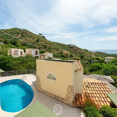 Barbara Leafy Vakantiehuis Riva dei Pini