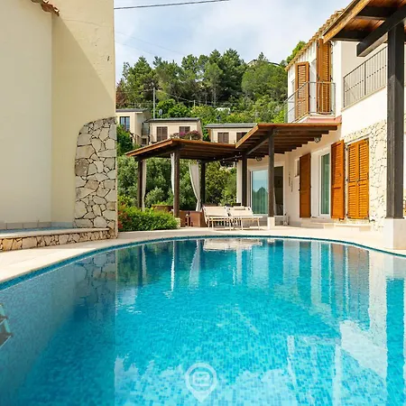 Barbara Leafy Vakantiehuis Riva dei Pini